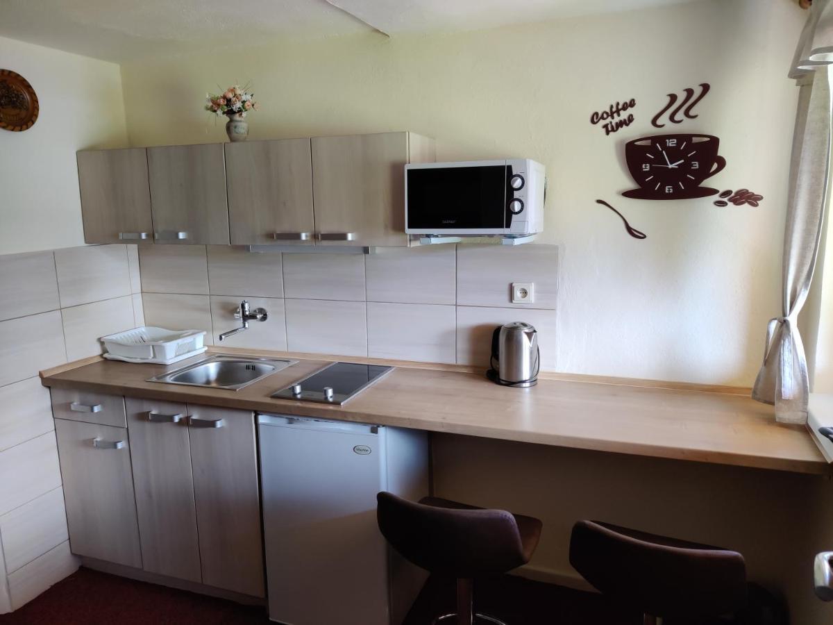 Apartmany Potok เบเชนยอวา ภายนอก รูปภาพ