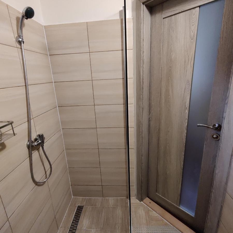 Apartmany Potok เบเชนยอวา ภายนอก รูปภาพ